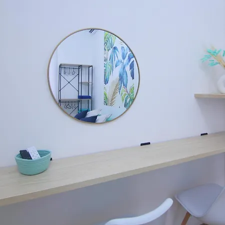 Domus Apartment *