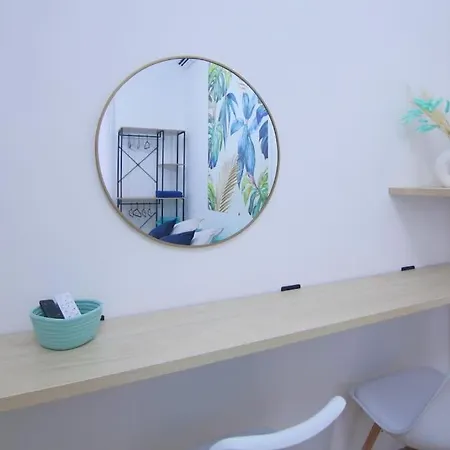 Domus Apartment *
